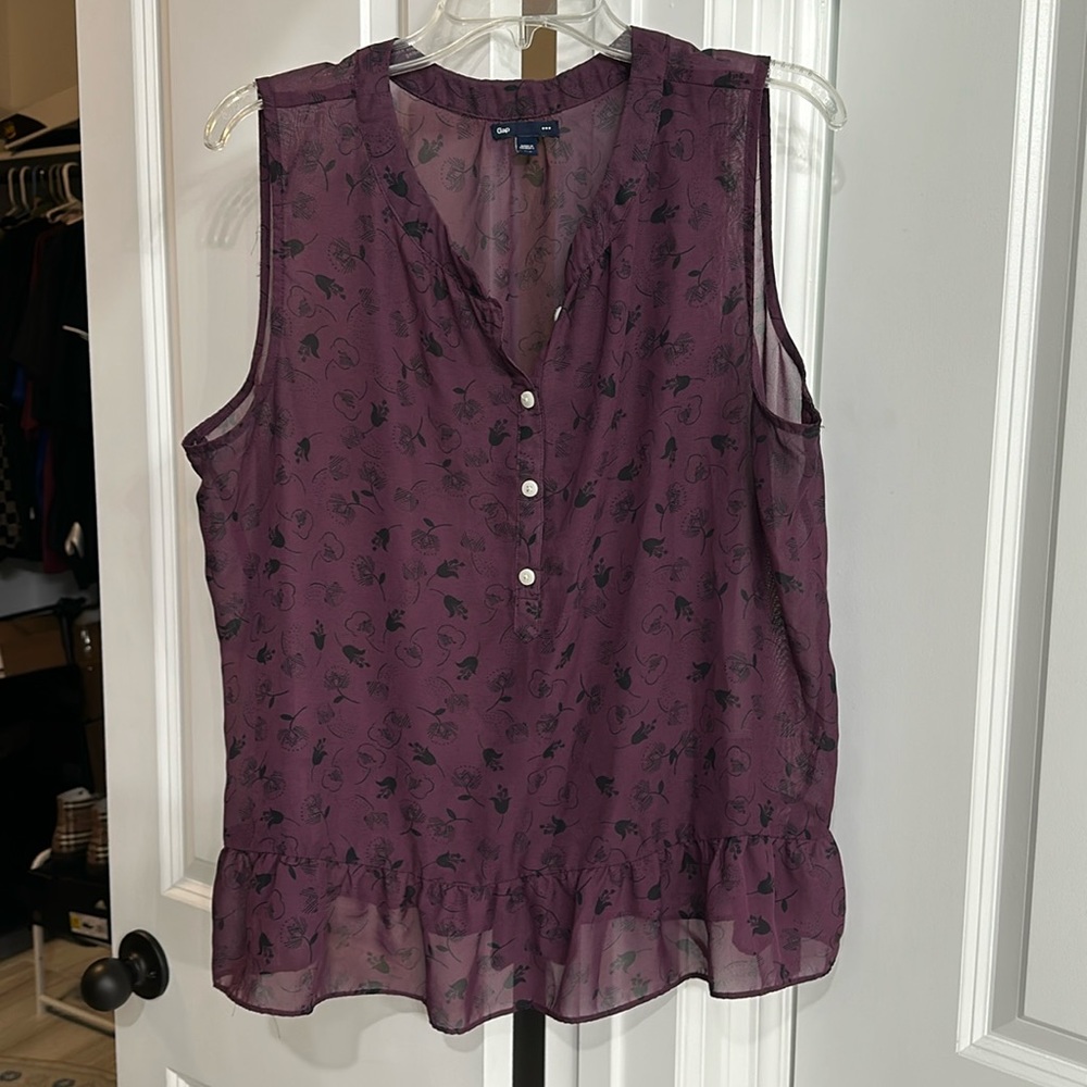 Gap Sheer Purple short sleeve Blouse - Picture 1 of 4